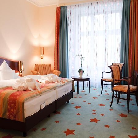 Stadthotel Stern Вісмар Екстер'єр фото